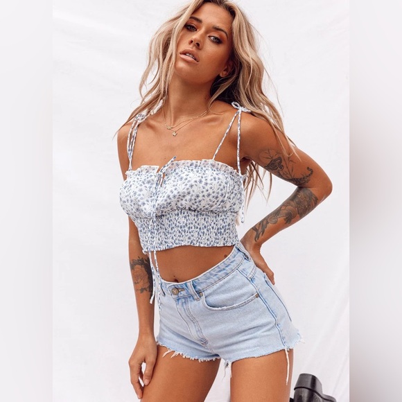 Benita Top - Picture 1 of 10